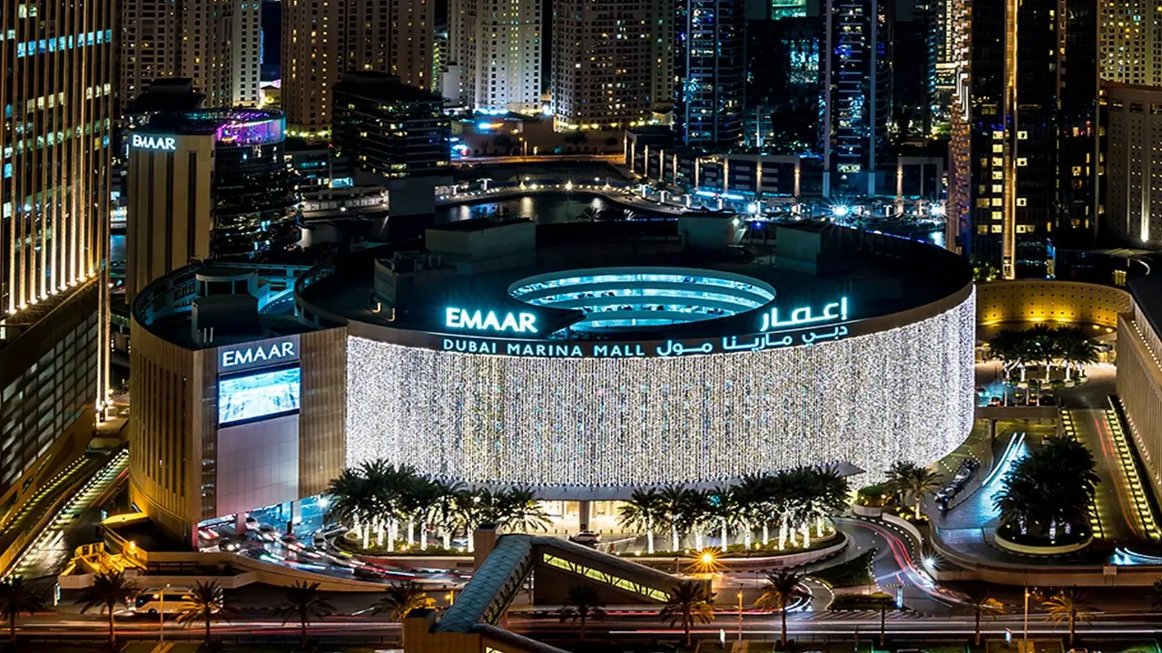Медиастена Dubai Mall